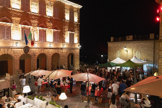 Monteprandone celebra l’estate tra vino, cultura e spettacoli nel borgo storico